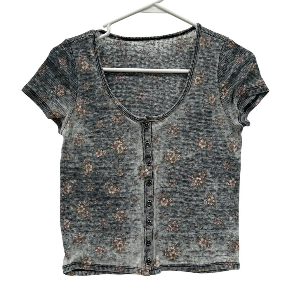 American Eagle Outfitters Gray Black Cropped Buttoned Blouse